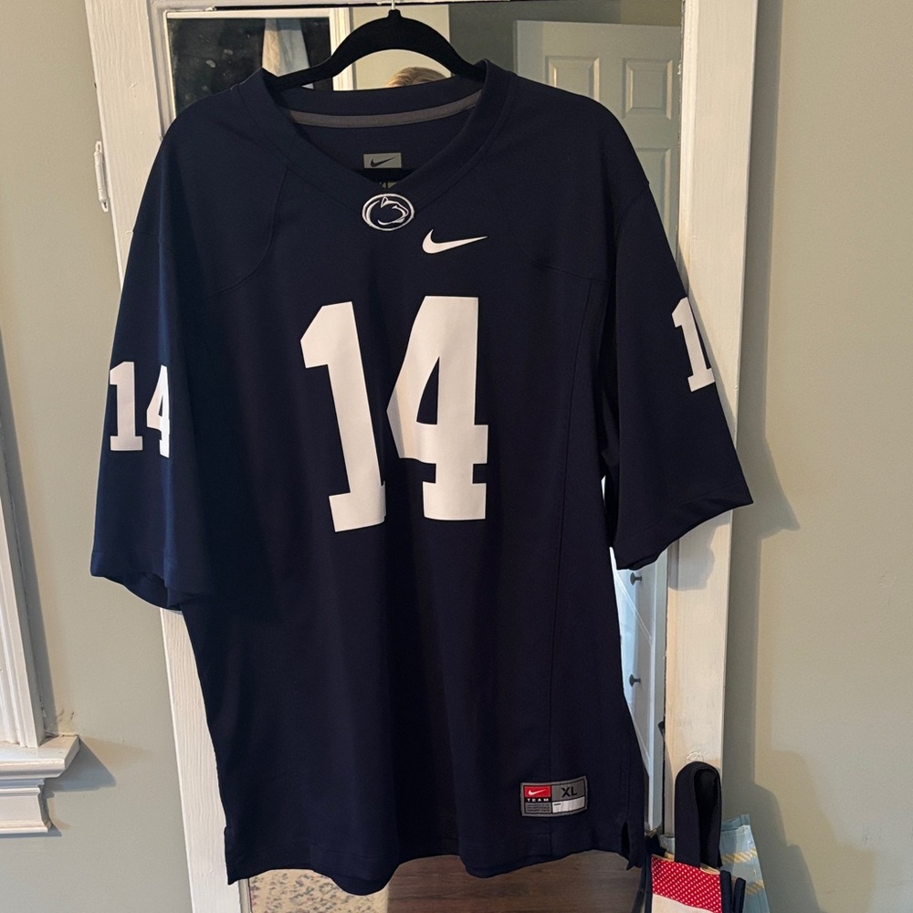 Nike Men’s Navy Penn State Football Jersey